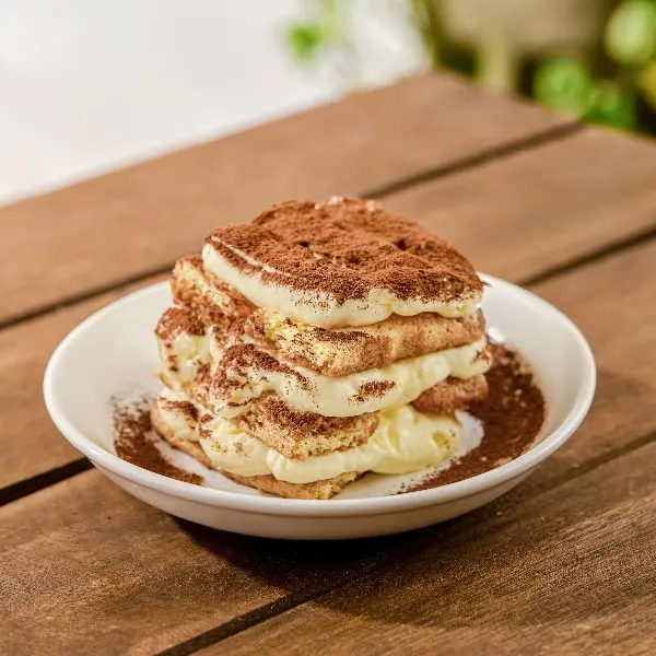 Bánh Tiramisu